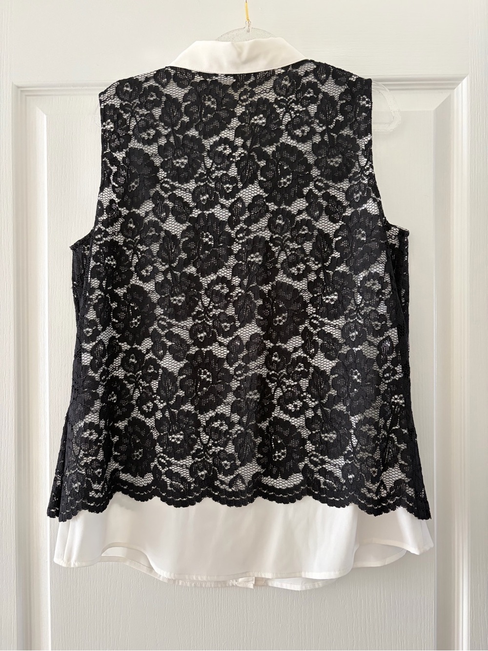 Calvin Klein Black Lace Sleeveless Blouse with White Collar - Picture 2 of 2